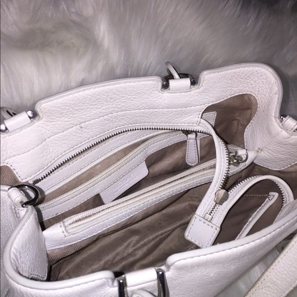 Micheal Kors Handbag - Picture 2 of 3